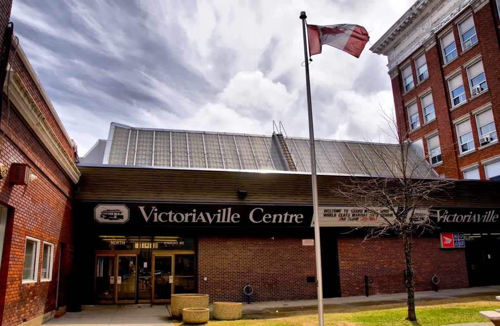 Mirabelli Corporation Victoriaville Centre